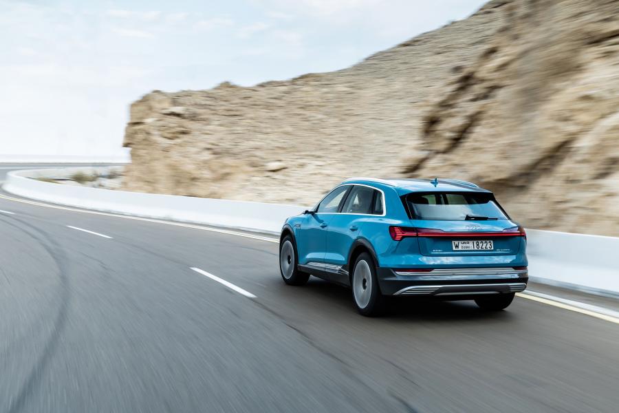  Audi e-tron 55 Quattro 2019 года  (WW) (фото 155 из 452)
